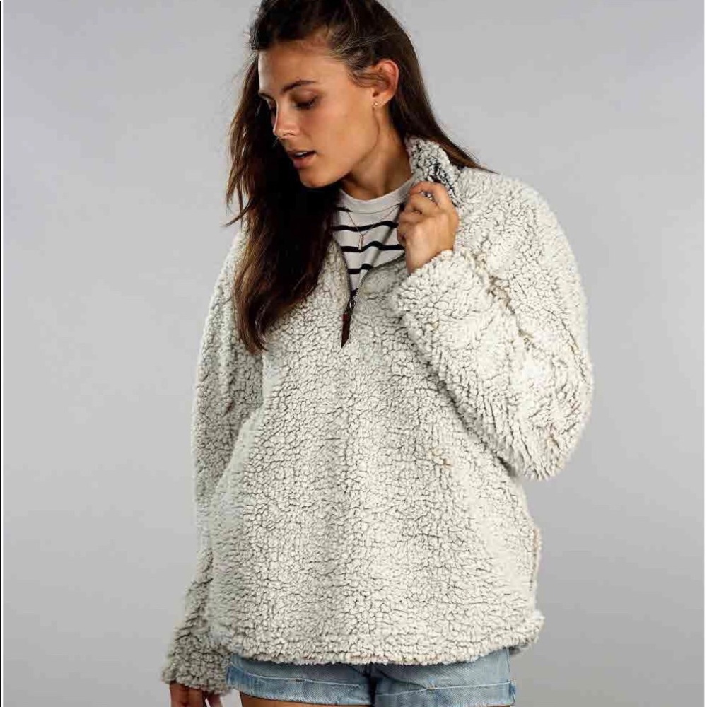 Wubby fleece pullover